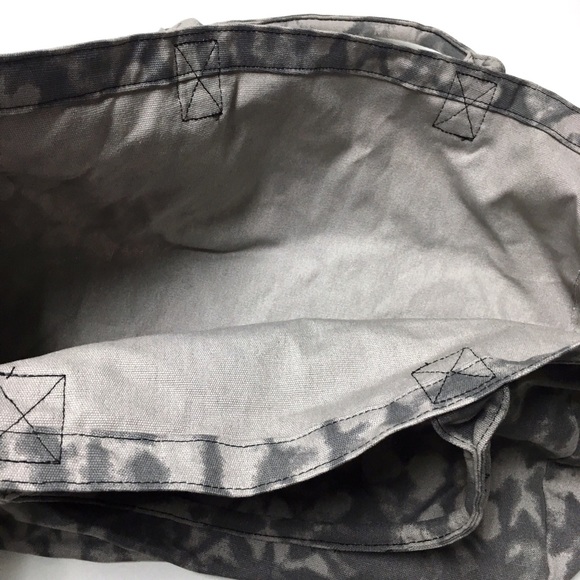 ALO Yoga Gray Tie Dye Canvas Shopper Tote Bag - Picture 4 of 4